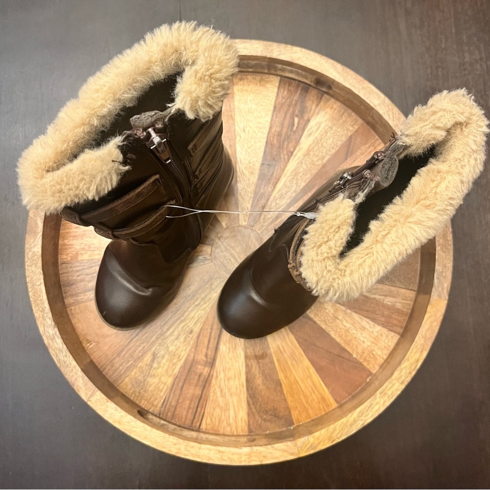 Rachel Shoes Lil Windsor Toddler Girl's Faux Fur Trim Boots - Picture 5 of 10